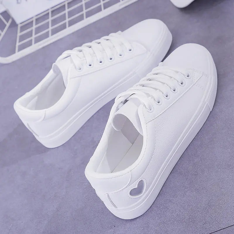 Fashion New Woman PU Leather Shoes Ladies Breathable Cute Heart Flats Casual Shoes White Sneakers null