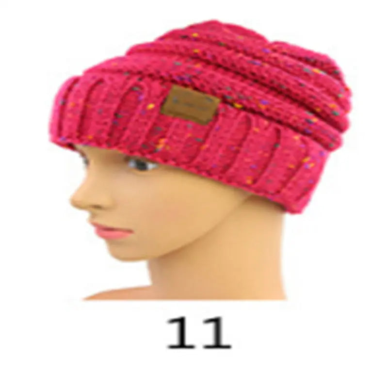 Unisex Outdoor Labeled Knitted Hat null